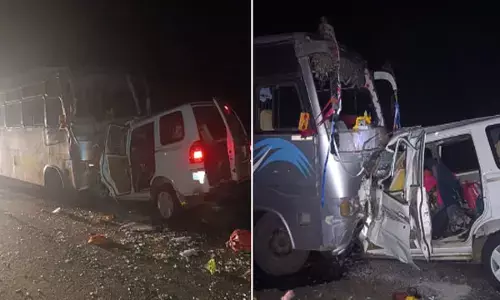 बस और कार में जोरदार टक्कर: दो बच्चों समेत 11 मजदूरों की मौत, सीएम के कार्यक्रम से लौट रही थी बस...