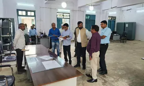 पंचायत सचिव सस्पेंड: संभाग कमिश्नर के दौरे में गायब मिले 20 से ज्यादा को शोकॉज नोटिस, सीडीपीओ को...