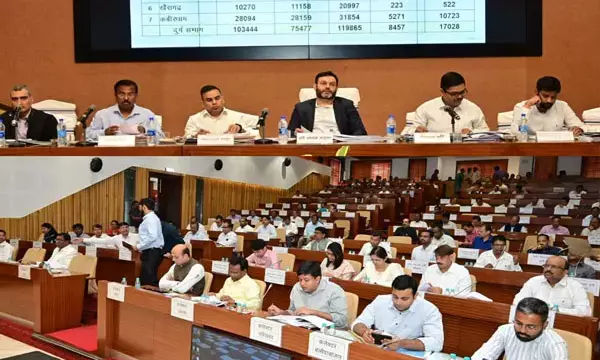 कृषि उत्पादन आयुक्त डॉ कमलप्रीत ने ली रायपुर और दुर्ग संभाग के के कलेक्टर व अधिकारियों की बैठक...बोले-धान के बदले अन्य फसलों की खेती को दें बढ़ावा...