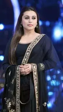 रानी मुखर्जी ने साड़ी पहन कर चार चाँद लगा दिया  :