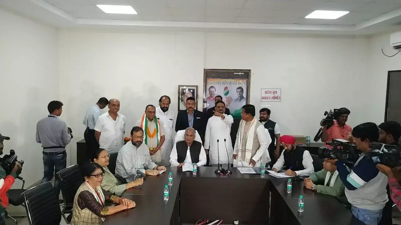 ब्रेकिंग न्यूज: कांग्रेस की चुनाव समिति ने भानुप्रतापपुर के लिए सावित्री मंडावी और बीरेश ठाकुर का पैनल बनाया, ऐलान आज शाम या कल तक