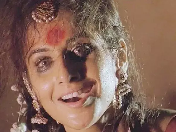 VIDEO-बेसमेंट में सुबह-सुबह मंजुलिका गाने लगी गाना! आवाज सुनाकर डर से लोगों के छूटे पसीने...