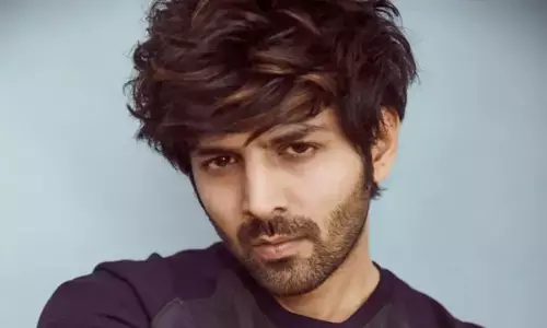 Kartik Aaryans Birthday: कभी रहते थे 12 रूममेट्स के साथ एक किराए के फ्लैट में, अब बैक टू बैक हिट फिल्में देकर बने स्टार