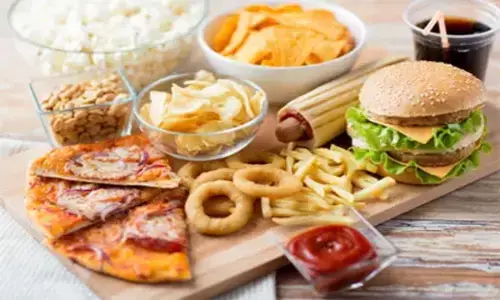 Bad Food Combinations: ये चीजें साथ में खाने से करें परहेज, फायदे की सोच के साथ खाएंगे, लेकिन होगा नुकसान