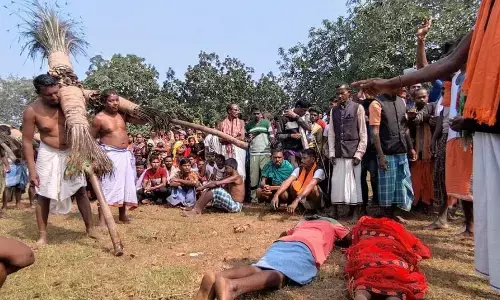 छत्तीसगढ़ में देश का पहला अनोखा त्यौहार....जिसमें अदृश्य शक्तियों को मानने और पूजने का रिवाज, आदिम संस्कृति की खूबसूरत परंपरा लोगों का मन मोह लेती है