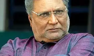 Vikram Gokhale: नहीं रहे दिग्गज अभिनेता विक्रम गोखले,82 साल की उम्र में हुआ निधन, 15 दिनों से थे हॉस्पिटल में भर्ती...