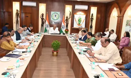 फोटो कैबिनेट ब्रेकिंगः भूपेश कैबिनेट की बैठक शुरू, आरक्षण समेत कई अहम मुद्दों पर लगेगी मुहर