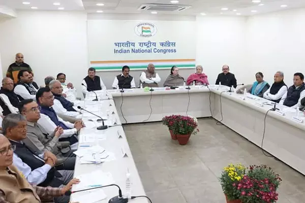 Chhattisgarh ब्रेकिंग न्यूज: कांग्रेस का महाधिवेशन रायपुर में, राहुल, सोनिया, प्रियंका सहित देश भर के जुटेंगे कांग्रेस नेता