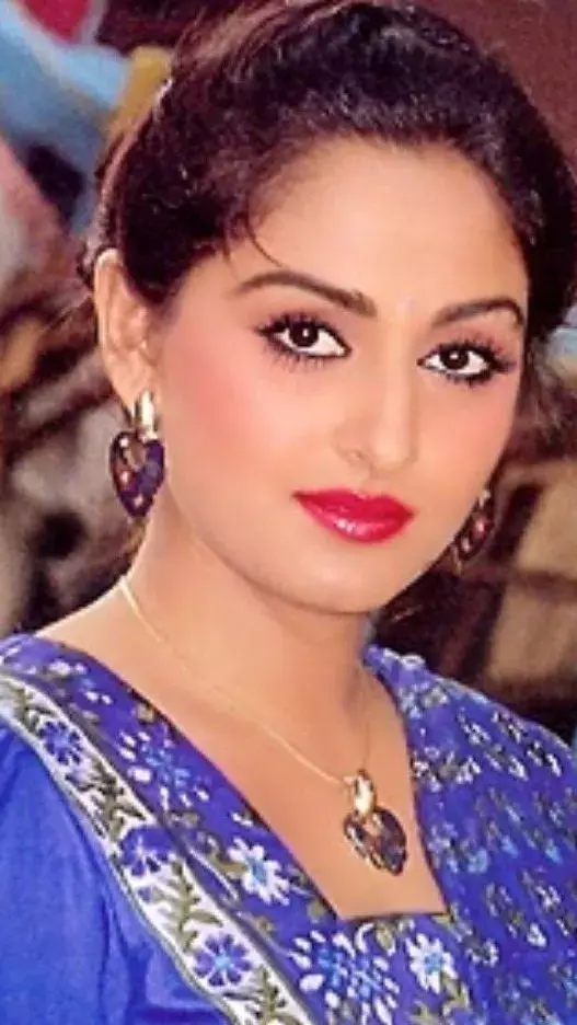 80  के दौर की यह अभिनेत्री जया पर्दा हो गई है ऐसी ,देख कर यकीं नहीं कर पाओगे :