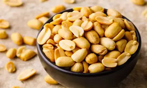 Benefits Of Peanuts: सस्ती-सुलभ मूंगफली है गुणों की खान, महिलाओं में फर्टिलिटी बेहतर करे, कैंसर से भी बचाए, जानिए और फायदे