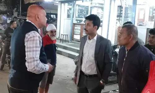 अतिक्रमण के खिलाफ नगर निगम का अभियान लगातार जारी कमिश्नर खुद पहुंच रहे टीम के साथ