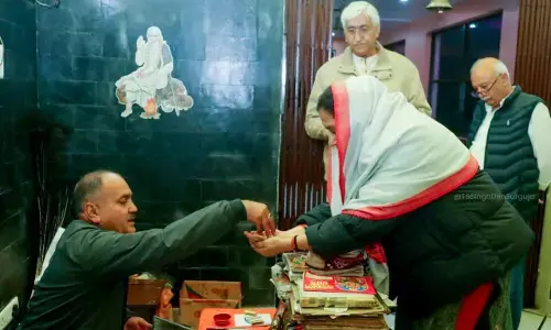 मंत्री सिंहदेव की बहन पिछड़ीं: हिमाचल प्रदेश की डलहौजी सीट पर भाजपा से पीछे हुईं कांग्रेस की आशा कुमारी, सीएम पद की दावेदार हैं