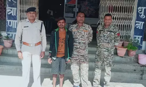 CG News-टमाटर के लिए हत्या: पड़ोसी के घर पत्नी जा रही थी टमाटर मांगने, पति ने किया मना, नहीं मनी तो डंडे से पीट-पीटकर कर दी हत्या