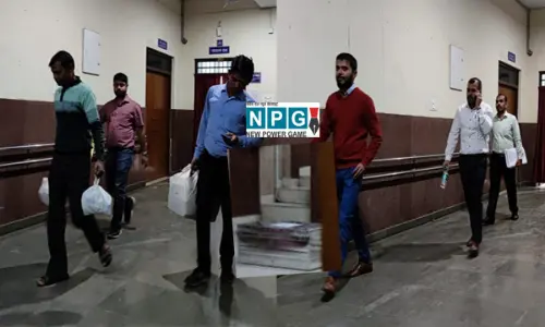 CG News: ईडी ने पेश किया आठ हजार पेज का चालान, बड़े ट्रंक में लेकर आए कोर्ट