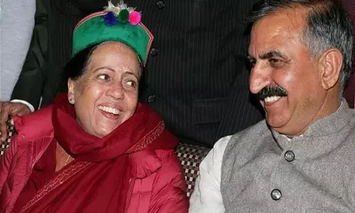 हिमाचल प्रदेश के मुख्यमंत्री सुखविंदर सिंह सुक्खू का सफ़र : दूध बेचा और अख़बार भी, फिर पीसीओ भी चलाया और आज हासिल की हिमाचल के मुखिया की कुर्सी