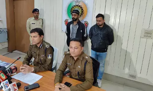 छत्तीसगढ़ म पहिली लीगल सट्टा गेम!.. रायपुर बुक म खेलव तीन पत्ती, काट पत्ती, क्रिकेट सहित 300 से ज्यादा गेम...प्रचार कर सट्टा गेम खिलाने वाले दो शातिर गिरफ्तार....