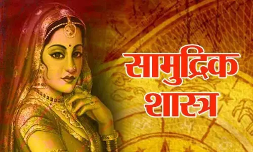 Nari Ka Pet Samudrik Shastra Gyan: किसी महिला के पेट का ऐसा आकार देता है दुर्भाग्य का संकेत, जानिए कौन सा पेट होता है सौभाग्यशाली...
