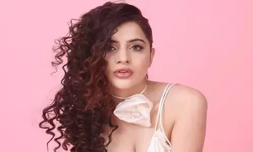 उर्फी जावेद पर भारतीय हॉकी खिलाड़ी ने किया आपत्तिजनक कमेंट, रोते हुए बोलीं-कितना बर्दाश्त करूं...