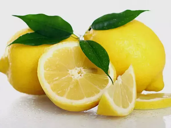 Winter Me Nimbu Ke Fayde: क्या आप सर्दियों में नहीं करते नींबू का सेवन तो जानिए इसके अचूक फायदे