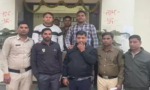 CG News: क्राइम ब्रांच का अफसर बन एसपी के नाम खरीद लिए ठग ने तीन सोने की चैन, भुगतान के लिए दिया चेक हुआ बाउंस, आरोपी गिरफ्तार