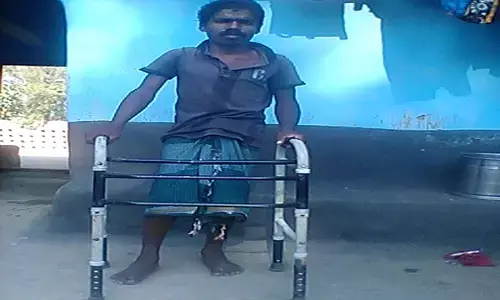 जशपुरनगर : जिला प्रशासन ने 22 वर्षीय गंगा राम के जांघ के कुल्हे का रायपुर मेकाहारा में कराया सफल ऑपरेशन