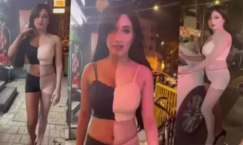 VIDEO-चेहरे पर पाउडर लगा, ब्रा-शॉर्ट्स पहन... बीच रोड पर पहुंची Manya Singh, लोगों ने कर दिया ट्रोल...