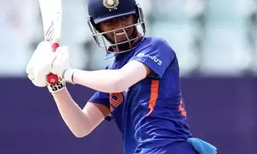 कौन हैं ये 20 साल के भारतीय क्रिकेटर, एक ही मैच में मारे तीन शतक...विश्व कप का जीता था खिताब...