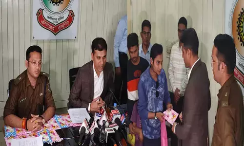 CG News-पुलिस का न्यू ईयर गिफ्ट: नए साल के पहले दिन गुम मोबाइल पाकर खिल उठे चेहरे, पुलिस ने लौटाए 50 लाख रूपये के 223 गुम मोबाइल...