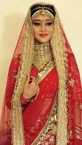 दुल्हन के जोड़ो में नजर आई सास की ये बहुए, सास की संस्कारी बहु के रूप में दिखी ये एक्ट्रेस :