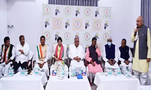 PHOTO: छत्तीसगढ़ के सीएम हाउस में विधायक दल की बैठक की फोटो देखिए