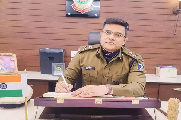 IPS आरिफ शेख का ये ट्वीट जमकर हो रहा वायरल, कैप्शन में लिखा- लाइफ में कुछ मिले या ना मिले लेकिन इतना काॅफिडेंस जरूर होना चाहिए...