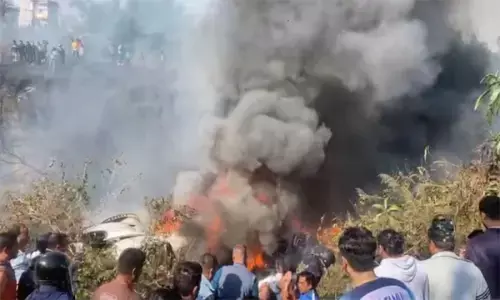 Plane Crash in Nepal: खाई में गिरा प्लेन: 32 के शव बरामद, 68 यात्री और चार क्रू मेंबर थे प्लेन में सवार, पीएम ने बुलाई मीटिंग