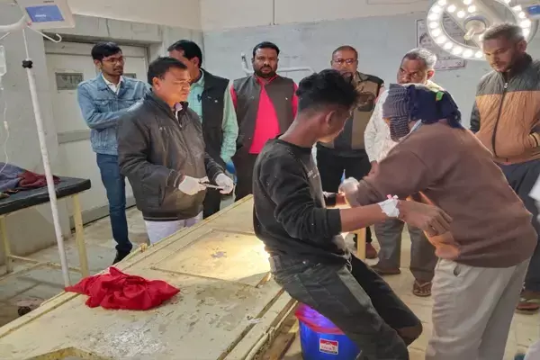 Gorela Pendra Marwahi News: डेम से नहा कर लौट रहे तीन बच्चों पर भालुओं के जोड़े ने किया हमला, तीनों घायल, एक गंभीर...