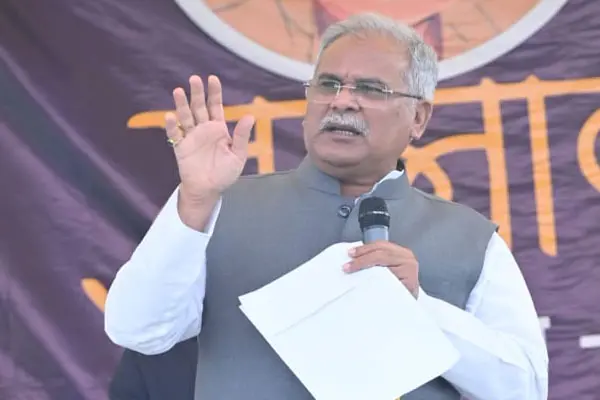 ED Raid पर तंज : सीएम भूपेश ने कहा - हसीन संयोग और बेहद हसीन प्रयोग, पॉल्यूशन बोर्ड ने की अडानी के संस्थाओं में जांच और फिर 36 घंटे ईडी की जांच