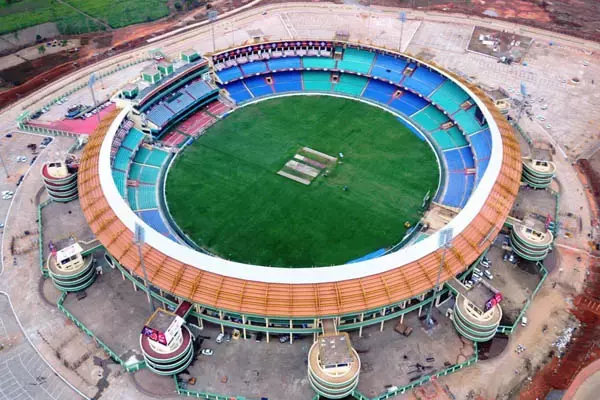 Cricket Stadium Raipur: भारत का तीसरा बड़ा क्रिकेट स्टेडियम है शहीद वीर नारायण सिंह अंतरराष्ट्रीय क्रिकेट स्टेडियम, जानिए इसकी खासियतों के बारे में...