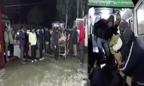 Road Accident: खाई में गिरी बस 5 यात्रियों की मौत, 15 घायल...