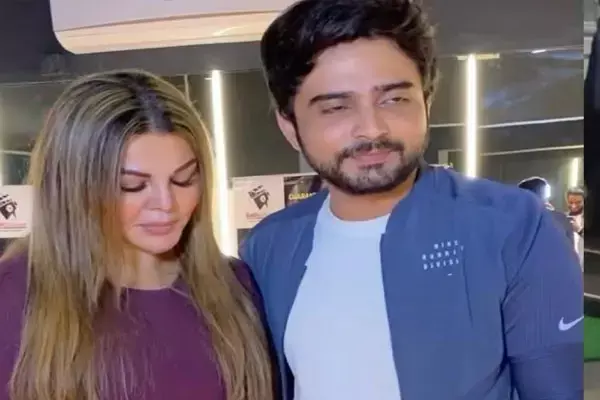 राखी के पति ने दिखा दिया हनीमून का वीडियो, ड्रामा क्वीन बोली-ये दिख रहा है जान, क्या कर रहे हो...