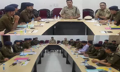CG-इन थानेदारों को फटकार: SSP बोले-गुंडे बदमाशों पर करे कड़ी कार्रवाई, काम करने का तरीका भी सुधारिये, नहीं तो होगी कार्रवाई...CSP DSP को भी...