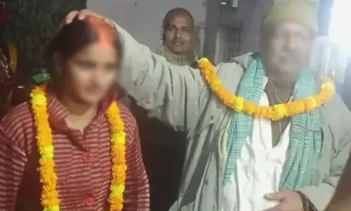 70 साल के ससुर ने 28 साल की बहू से की शादी, मंदिर में जाकर लिए सात फेरे, सोशल मीडिया में फ़ोटो वायरल