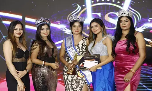 भिलाई आईएनआई एफडी की छात्रा बनी मिसेज छत्तीसगढ़ क्लासिक, अभिनेत्री सना खान पहनाया ताज