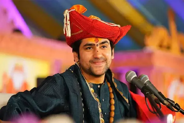बागेश्वर सरकार धीरेंद्र शास्त्री: सोशल मीडिया में ट्रेंड कर रहे कौन हैं धीरेंद्र शास्त्री...