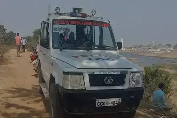 CG-तंत्र विद्या के चक्कर में तांत्रिक की हत्या: चेले ने साथ बैठकर पी शराब, फिर चढ़ा दी गुरु की बली, हत्या के बाद पिया खून... CG-तंत्र विद्या के चक्कर में तांत्रिक की हत्या: चेले ने साथ बैठकर पी शराब, फिर चढ़ा दी गुरु की बली, हत्या के बाद पिया खून...