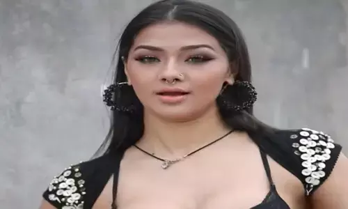 एक्ट्रेस नम्रता मल्ला ने ब्रा में किया ऐसा डांस, VIDEO ने मचा दी सनसनी...क्या आपने देखा...