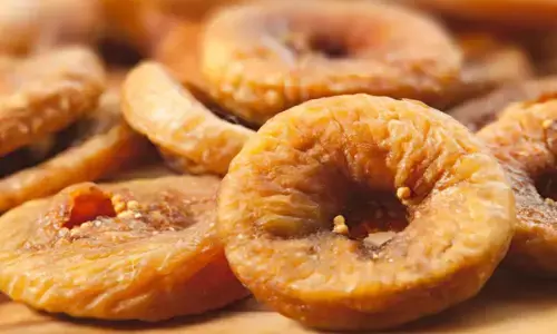 Anjeer health benefits: दिनभर ऊर्जावान रखेगा और रात को बेहतर नींद लाएगा अंजीर, हैं और भी कमाल के फायदे, जानिए यहां