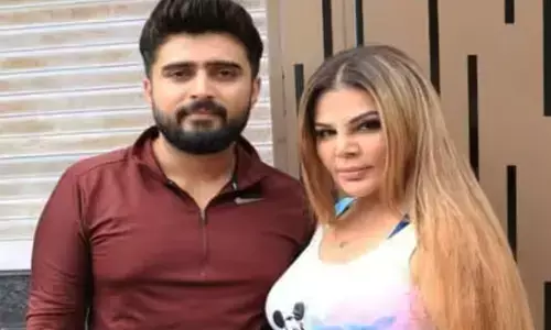 राखी सावंत के पति को पुलिस ने किया गिरफ्तार...ड्रामा क्वीन ने लगाए कई गंभीर आरोप, जानिए मामला....