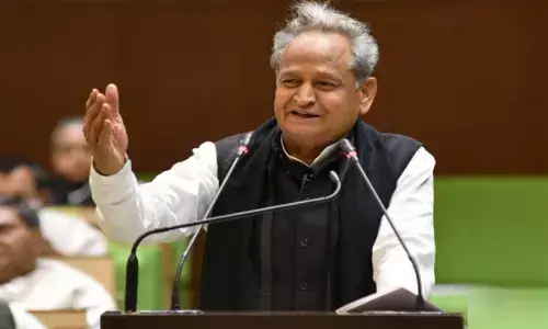 Rajasthan Budget: ब्लंडर मिसटेकः मुख्यमंत्री ने विधानसभा में पुराना बजट पढ़ दिया, मंत्री ने टोका तब तक हंगामा शुरू हो गया, सीएम ने मांगी माफी...