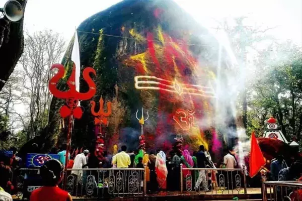 Chhattisgarh ka Famous Shiv Mandir: जानिए छत्तीसगढ़ में कौन-कौन है फेमस शिवलिंग, इसमें एक की बढ़ती लंबाई है बड़ा रहस्य...
