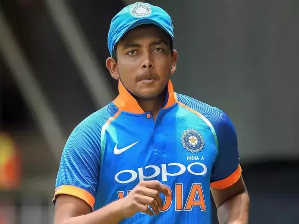 Prithvi shaw Par Hamala: क्रिकेटर पृथ्वी शॉ पर फैन ने किया जानलेवा हमला, जानिए क्यों घटी ये घटना...