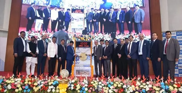 NMDC का नगरनार स्टील लिमिटेड बॉम्बे स्टॉक एक्सचेंज में सूचीबद्ध, सीएमडी सुमित देब बोले...नगरनार स्टील प्लांट कमीशनिंग के अंतिम चरण में NMDC का नगरनार स्टील लिमिटेड बॉम्बे स्टॉक एक्सचेंज में सूचीबद्ध, सीएमडी सुमित देब बोले...नगरनार स्टील प्लांट कमीशनिंग के अंतिम चरण में