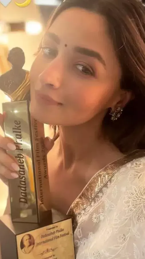 द कश्मीर फाइल्स सर्वश्रेष्ठ फिल्म तो आलिआ को मिला बेस्ट एक्टर्स का अवार्ड: